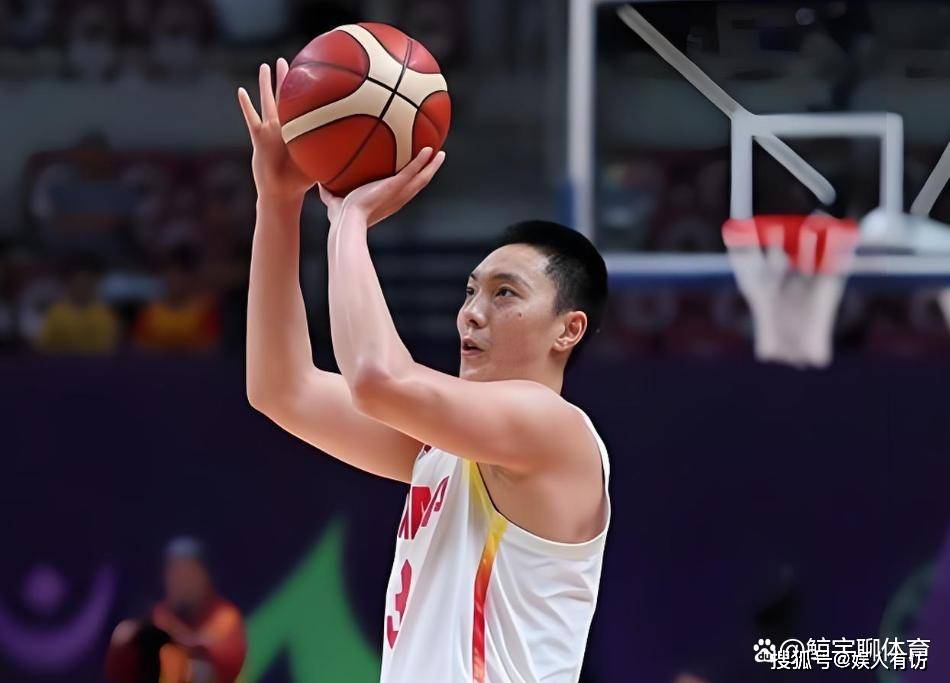 关于广东宏远训练开放日;集结日遗憾出局引欢呼;NBA季后赛在即;球探报告显示潜力的信息