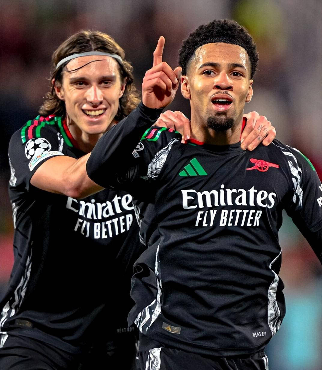 包含迈阿密热火迎欧冠关键赛,赛前状态回暖,悬念犹存,团队化学反应显著的词条