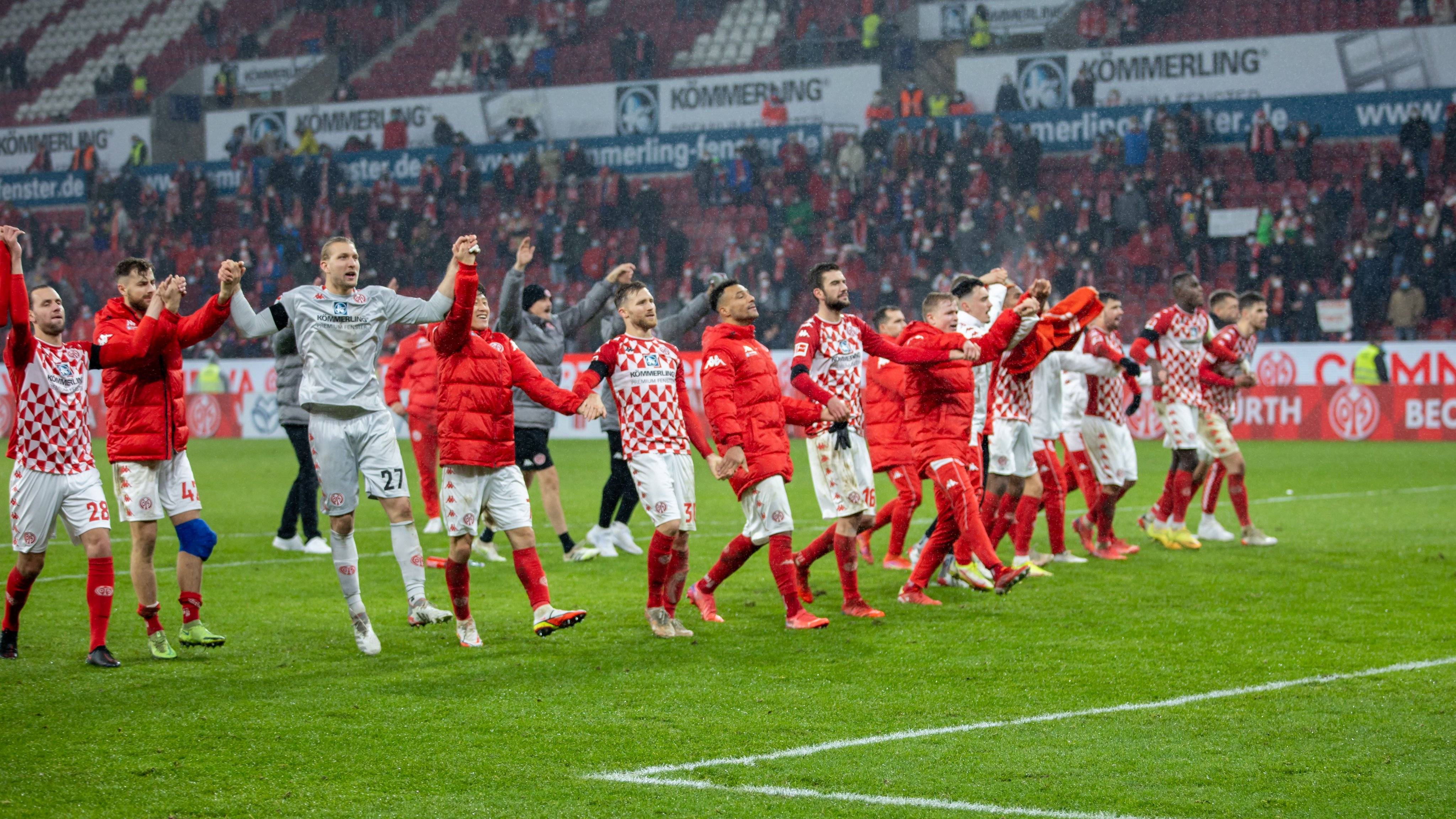 巴黎圣日耳曼内部会议纪要流出——赛前战术微调，德甲使命明确，球队文化再被提及的简单介绍