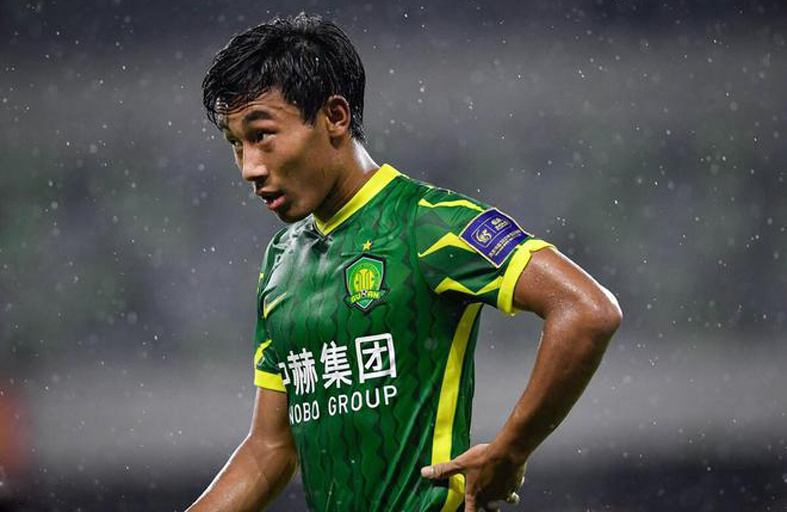 冲刺阶段武汉三镇备战意甲,队长鼓劲细节曝光,悬念犹存,阵容厚度经受考验的简单介绍